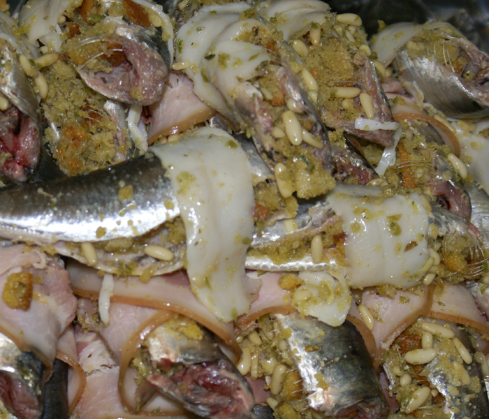 Filetes de sardinha com broa amarela